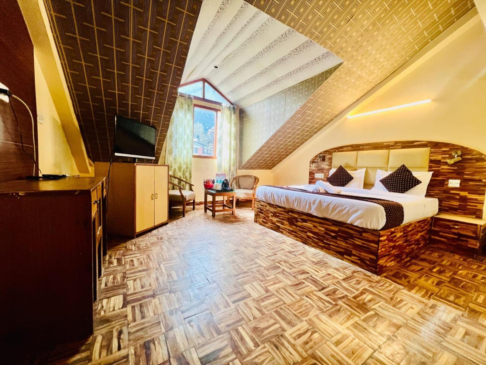 Hotel Kalinga Grand - Luxury Comfort !! Travellers Delight !! Budget Friendly !! Prime Location !! Guest Favourite Manāli Exterior foto